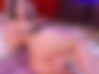 Live cam show with Lara Giraldo - Lush Teen (18+) on Camsoda