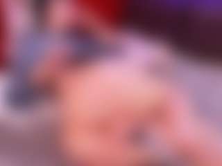 Live cam show with Lara Giraldo - Teen (18+) on Gym Cam Girls