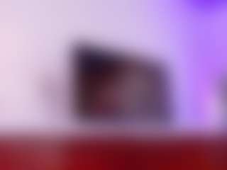 Lara Giraldo's Live Sex Cam Show