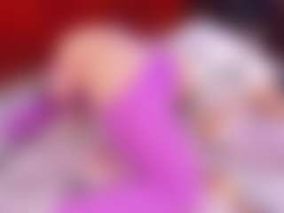 Lara Giraldo's Live Sex Cam Show
