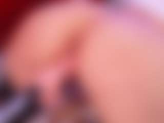 Lara Giraldo's Live Sex Cam Show