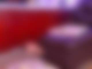 Live cam show with Lara Giraldo - Dildo Or Vibrator on Gym Cam Girls