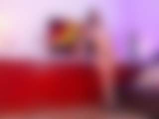 Lara Giraldo's Live Sex Cam Show