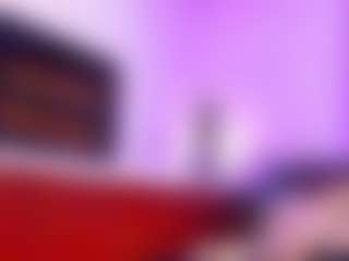 Live cam show with Lara Giraldo - Deepthroat on Camsoda