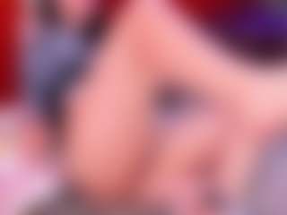 Lara Giraldo's Live Sex Cam Show