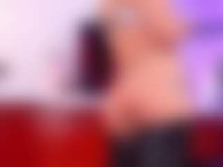 Lara Giraldo's Live Sex Cam Show