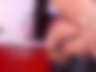 Lara Giraldo's Live Sex Cam Show