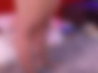 Lara Giraldo's Live Sex Cam Show