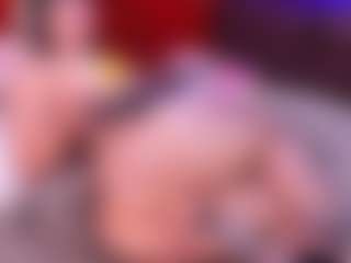 Lara Giraldo's Live Sex Cam Show