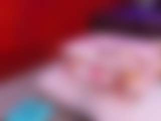 Lara Giraldo's Live Sex Cam Show