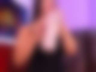 Lara Giraldo's Live Sex Cam Show