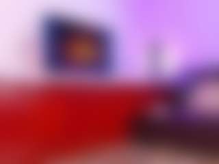 Lara Giraldo's Live Sex Cam Show