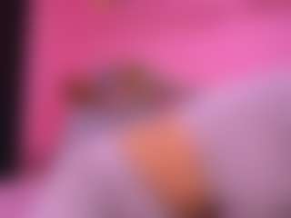 Live cam show with Sara - Milk on liverealitysex.com
