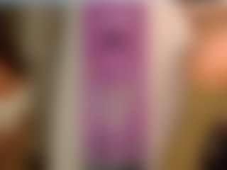 Live cam show with milavalentina - Gamer MILF on Hubzter Live