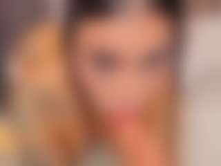Live cam show with Sarah - Brown Hair Teen (18+) on x69.live