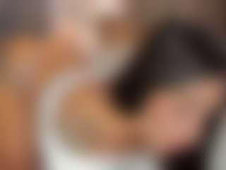 Live cam show with Sarah - Suck on Camsoda