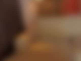 Live cam show with Sarah - Brown Hair on Hubzter Live