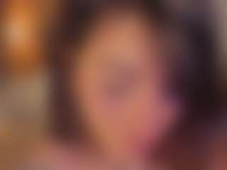 Live cam show with Sarah - Asshole Brown Hair on Camsoda