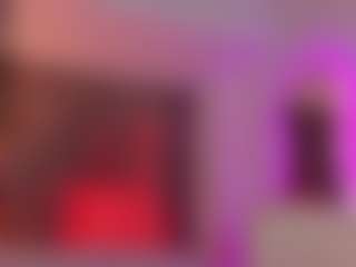 Live cam show with Sarah - Big Tits Brown Hair on Dare Cams