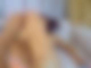 Live cam show with Sarah - Brown Hair on Dolls Live