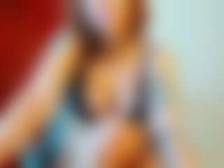 Live cam show with Kattthullu - BBW on StripNow