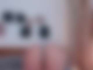 Live cam show with hannajohnsonx - Bedroom on Camsoda