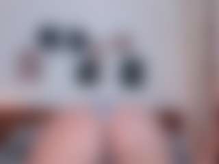 Live cam show with hannajohnsonx - Fingers on livesuperchat.net