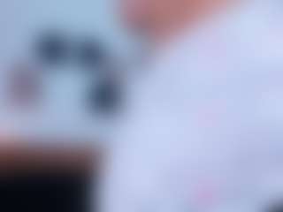 Live cam show with hannajohnsonx - Bedroom on friskycurves.com
