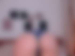 Live cam show with hannajohnsonx - Latina on Camsoda