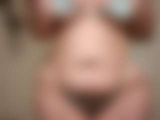 bigbootybullynisha's Live Sex Cam Show