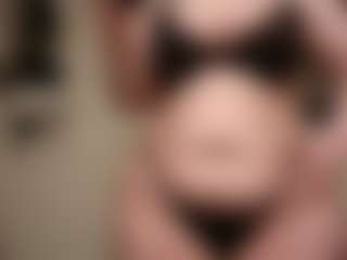 bigbootybullynisha's Live Sex Cam Show