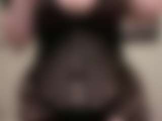 bigbootybullynisha's Live Sex Cam Show