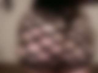 bigbootybullynisha's Live Sex Cam Show