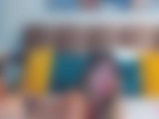 Live cam show with RaisaAllen - Fingering MILF on Milf Play