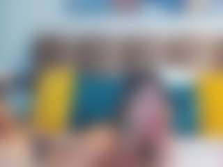 Live cam show with RaisaAllen - Anal MILF on SmokeAndPoke