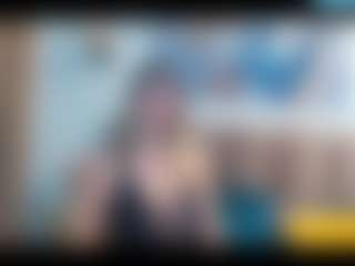 RaisaAllen MILF webcam performer live streaming