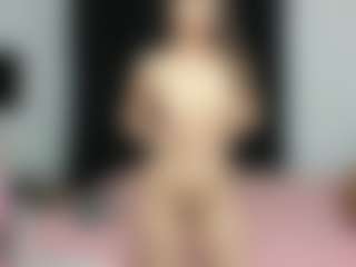 evafromheaven MILF webcam performer live streaming