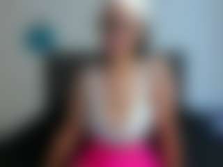 Live cam show with amandaseyfried19 - MILF on justonemore.cc