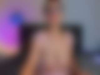 amandaseyfried19's Live Sex Cam Show