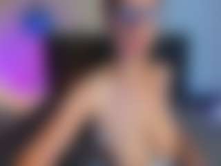 Live cam show with amandaseyfried19 - Bedroom Mature on nudelive.tv