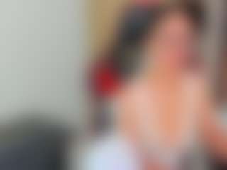Live cam show with amandaseyfried19 - Brown Hair MILF on instabang