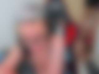 Live cam show with amandaseyfried19 - Lovense Brown Hair on Uber Horny