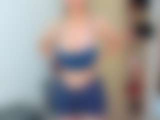 Live cam show with amandaseyfried19 - Big Tits Mature on Dare Cams