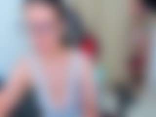 Live cam show with amandaseyfried19 - Dildo Mature on Camsoda