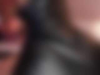 Ameelie's Live Sex Cam Show