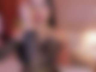 Live cam show with Ameelie - Fingers on Dolls Live