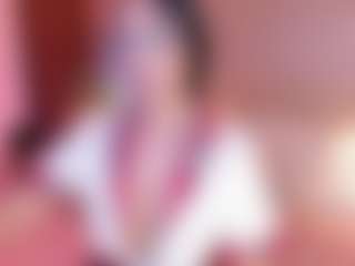 Live cam show with Ameelie - Striptease Teen (18+) on livesuperchat.net
