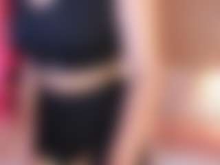Live cam show with Ameelie - Facial on Uber Horny