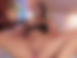 Ameelie's Live Sex Cam Show