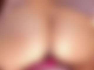 Ameelie's Live Sex Cam Show